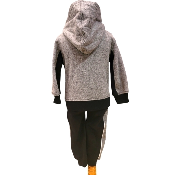 Calvin Klein jogging suit  NWT - Picture 3 of 11